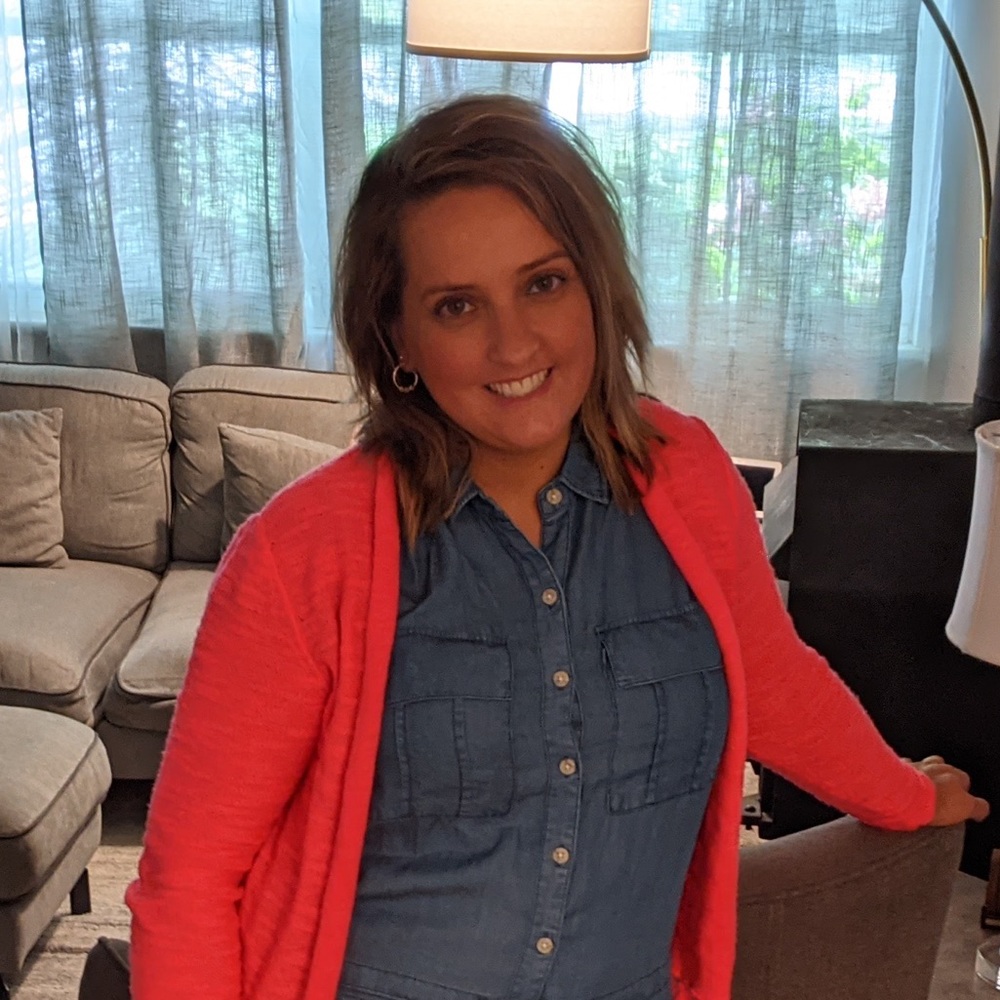 Meet your Posher, Angie